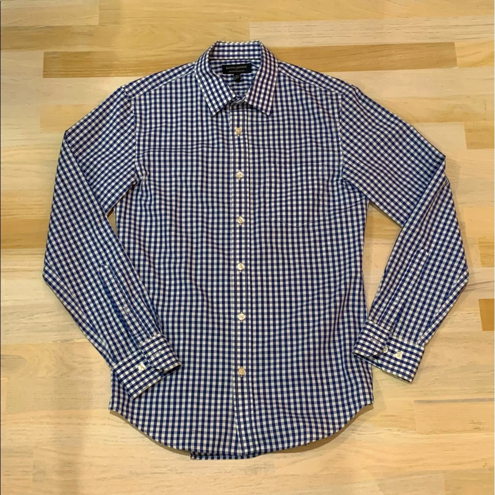 Small Banana Republic slim button up